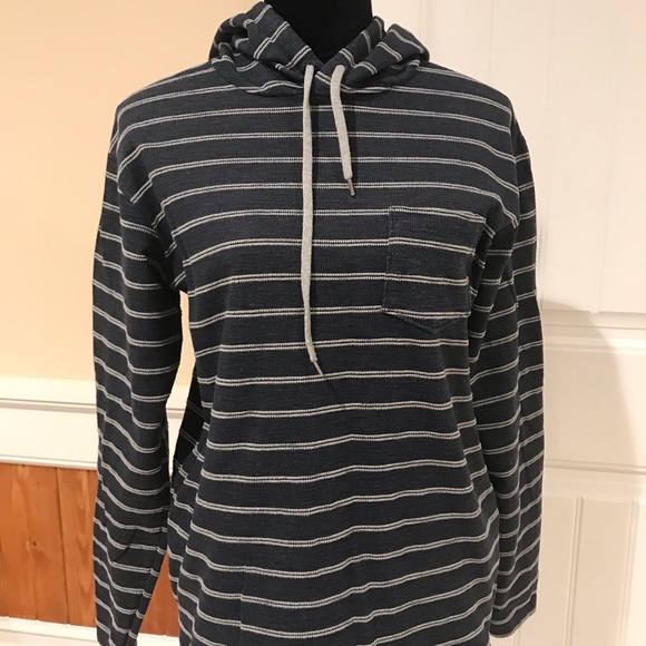 Billabong Tops - ☮️ BILLABONG. Women’s Pull Over